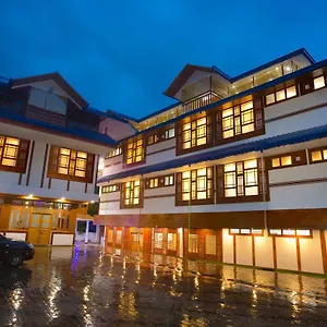 Resort At Wood Munnar, Devikolam