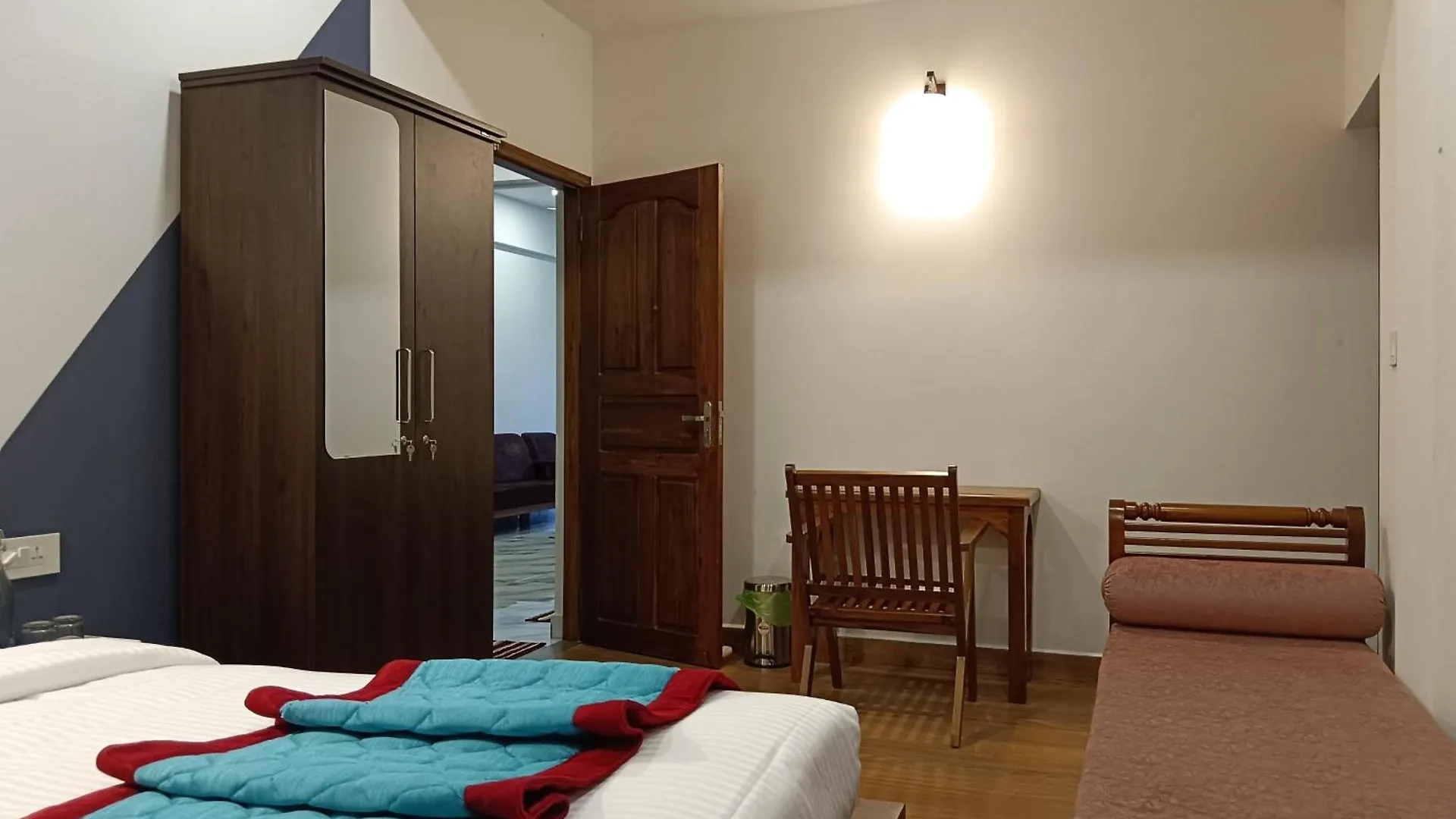 Tea Elanza Apartment Devikolam Homestay